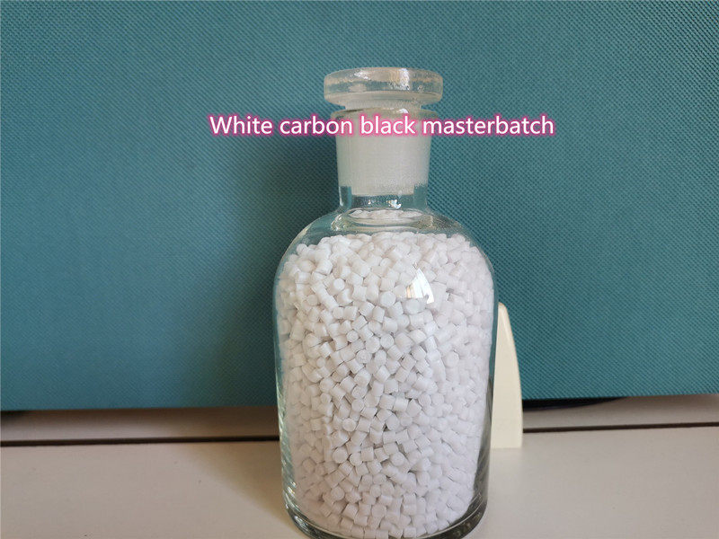 White carbon black SAN masterbatch